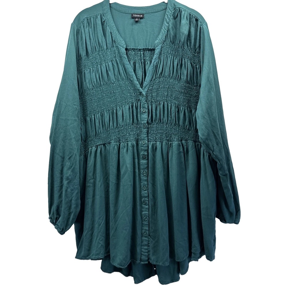 Torrid Women's Tunic Top Size 3X Solid Green Button Up Smocked Long Sleeves